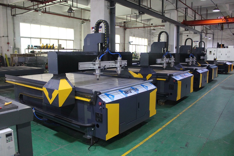 防雾PC镜片切割机定制 金沙城js93线路数控助力医护行业提高产能